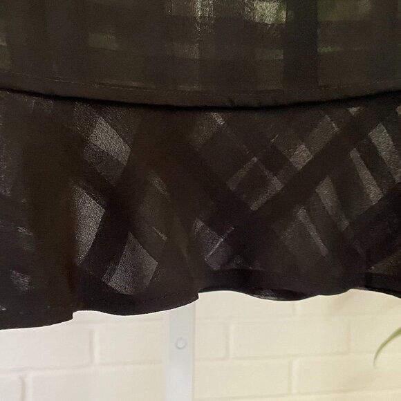 2016 LOFT Sheer Blouse - Picture 5 of 9